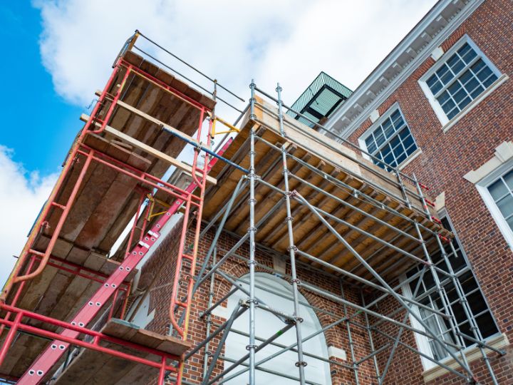 rent scaffolding Clapton